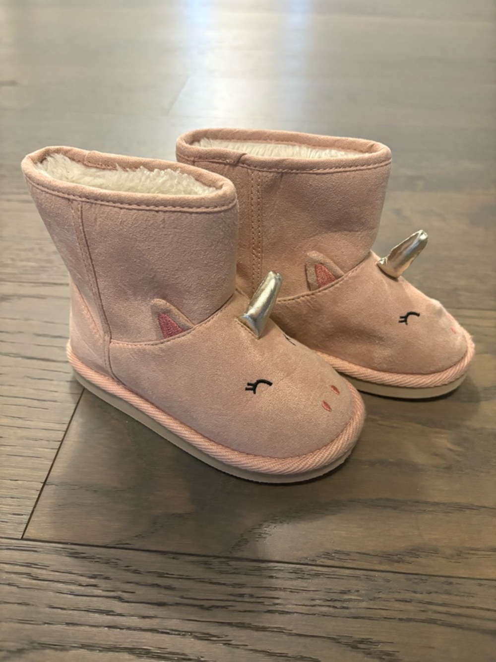 Old navy pink girls unicorn boots 8T EUC ret $69